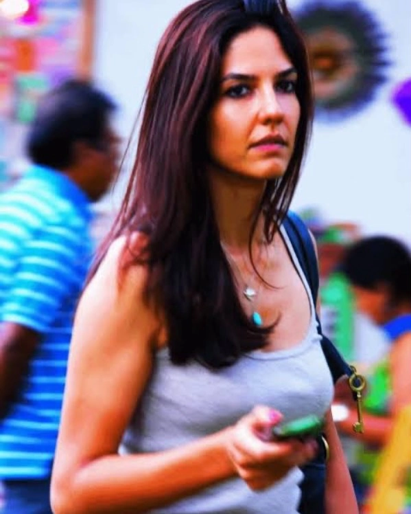 Gauri Spratt Biography