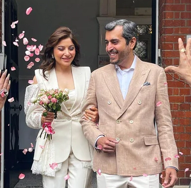 Kanika Kapoor - Gautam Hathiramani